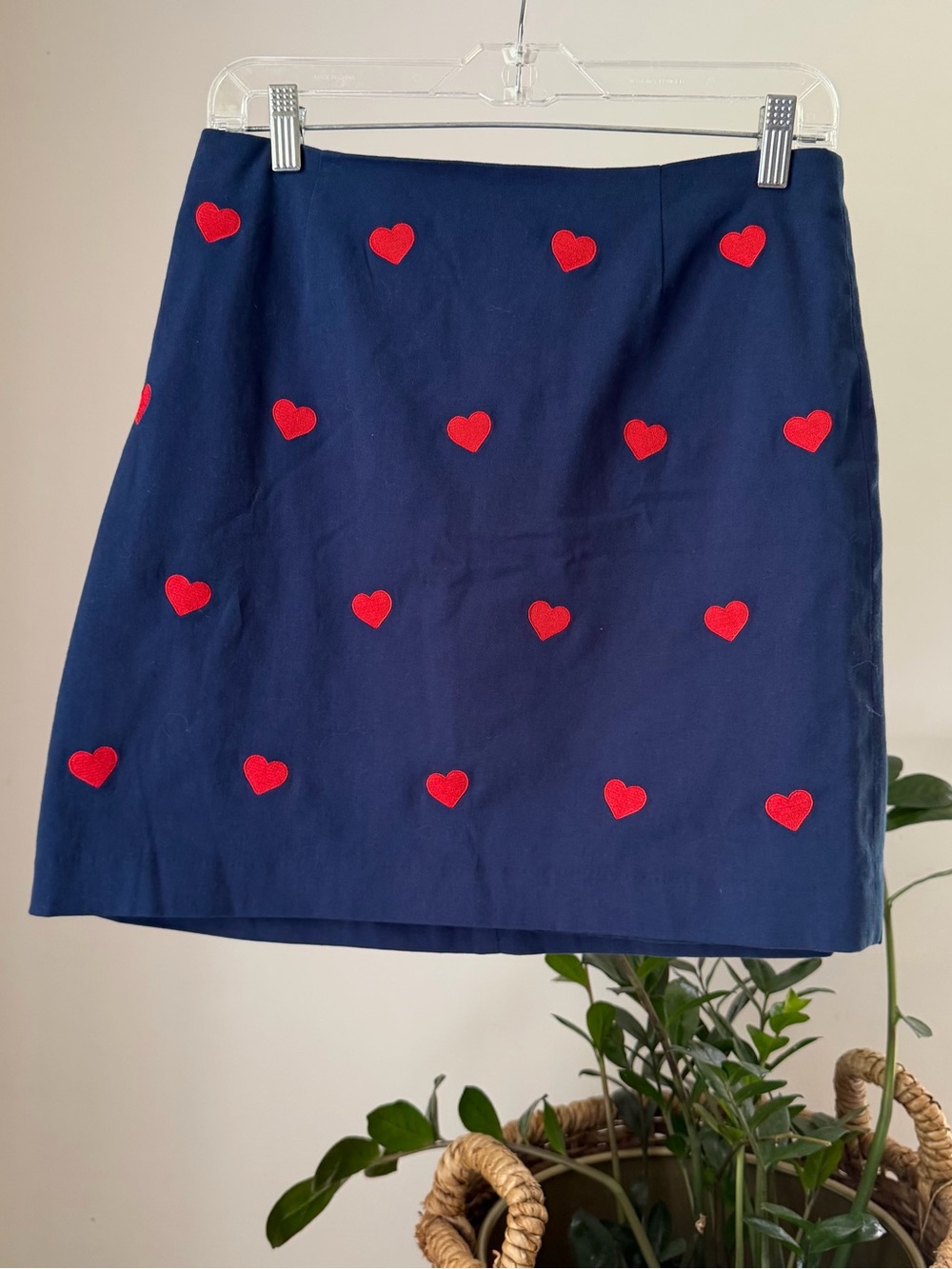 Women's CASTAWAY Nantucket Navy Blue & Red Embroidered Heart Skirt Size 4